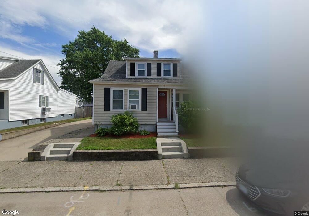 117 Ferris St, Pawtucket, RI 02861 - photo 1