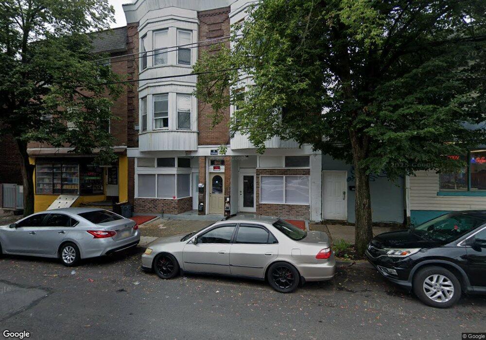 342 Ridge Ave unit 2, Allentown, PA 18102 - photo 1