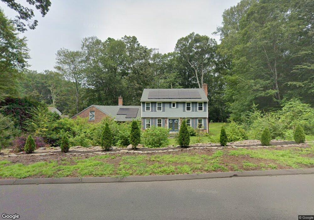 112 Juniper Dr, Avon, CT 06001 - photo 1