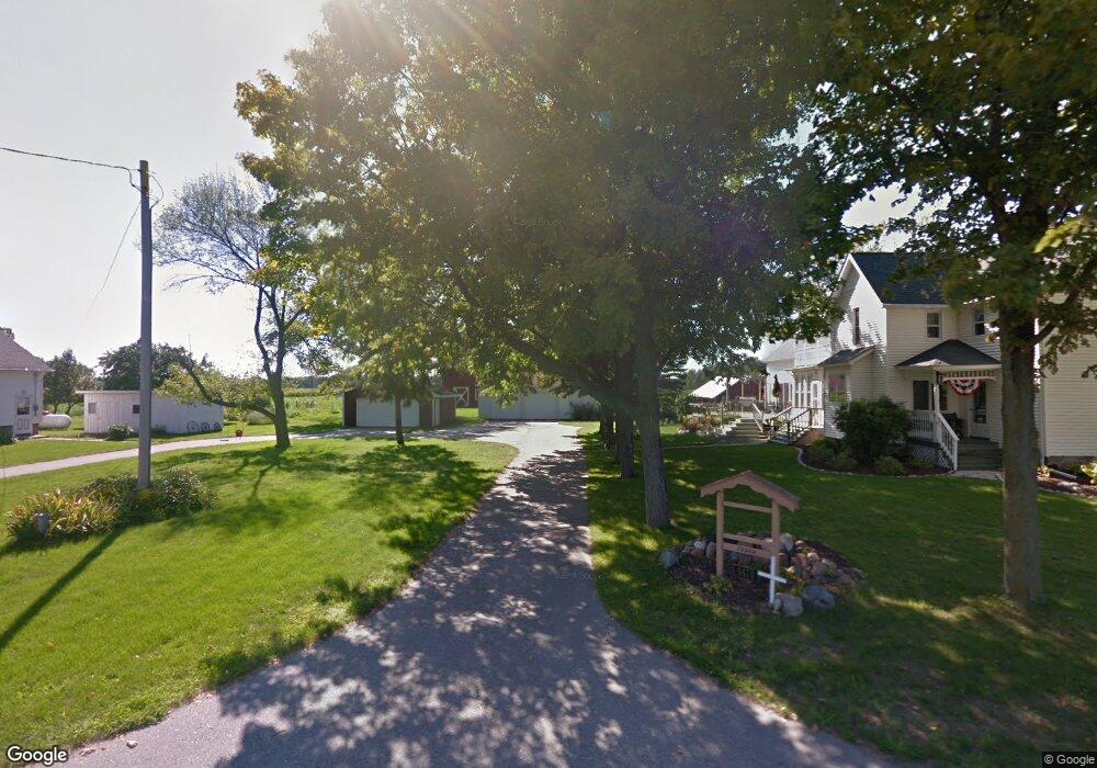 4470 Frank Rd, Frankenmuth, MI 48734 - photo 1