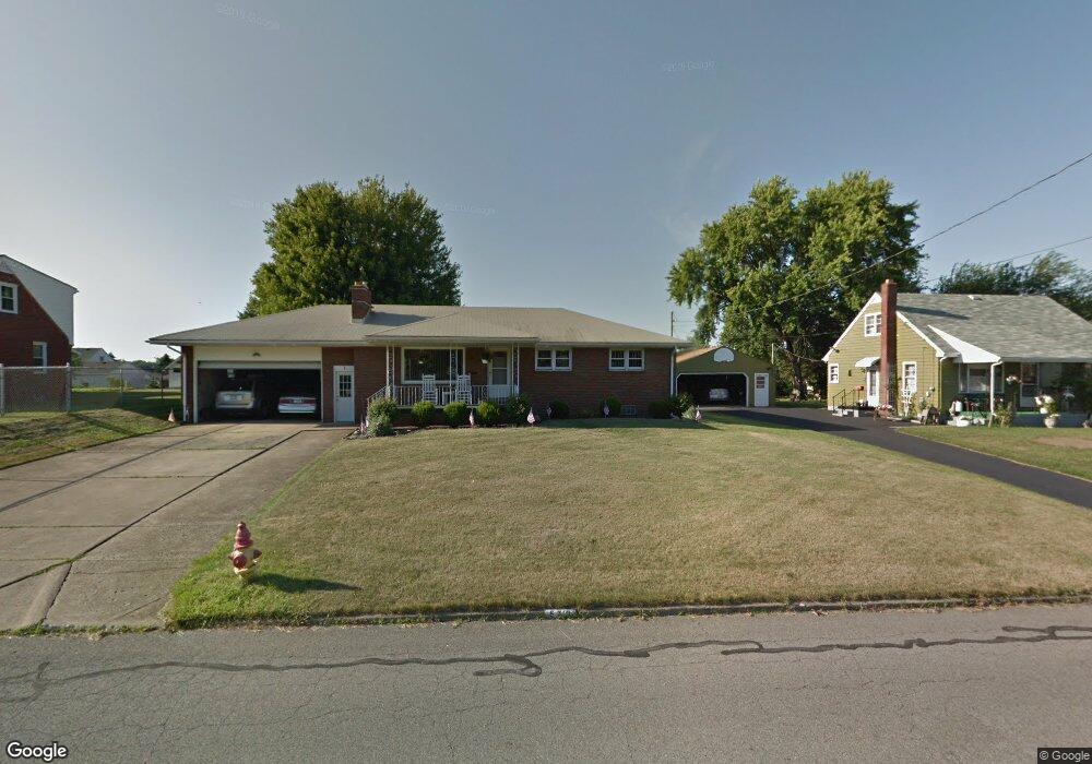 575 Como St, Struthers, OH 44471 - photo 1