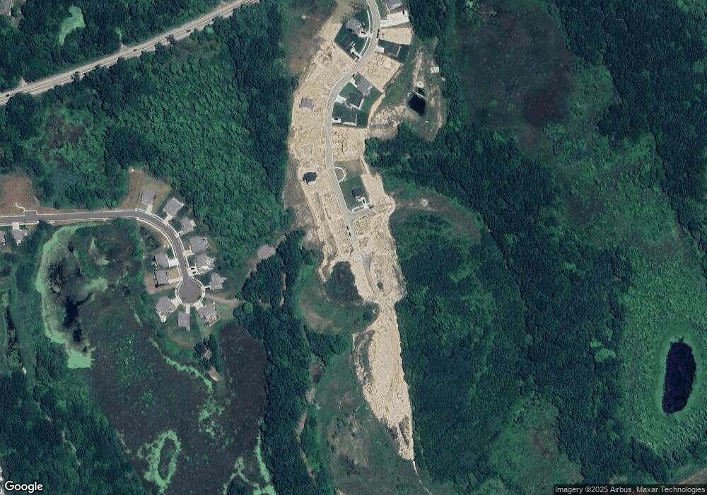 559 Cannonade Loop, Howell, MI 48843 - photo 1