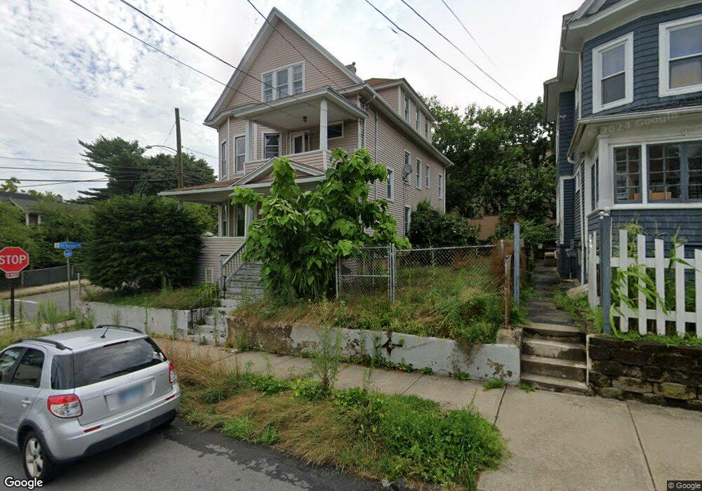 764 Ellsworth St unit 3, Bridgeport, CT 06605 - photo 1