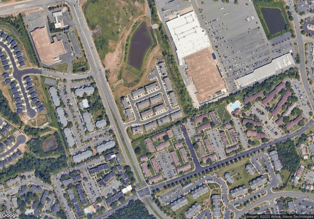 11020 Blackburn Cove Ln, Manassas, VA 20109 - photo 1