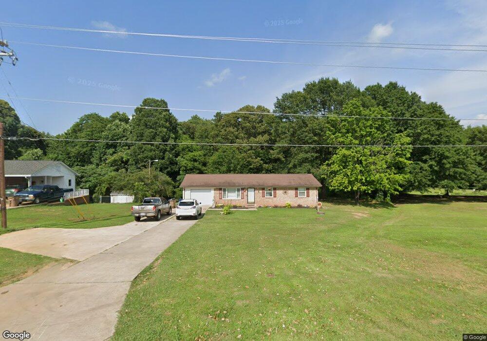 1913 E Marion St, Shelby, NC 28152 - photo 1