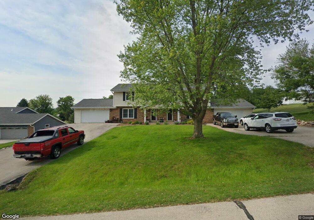 21660 Sierra Dr unit 70, Brookfield, WI 53045 - photo 1
