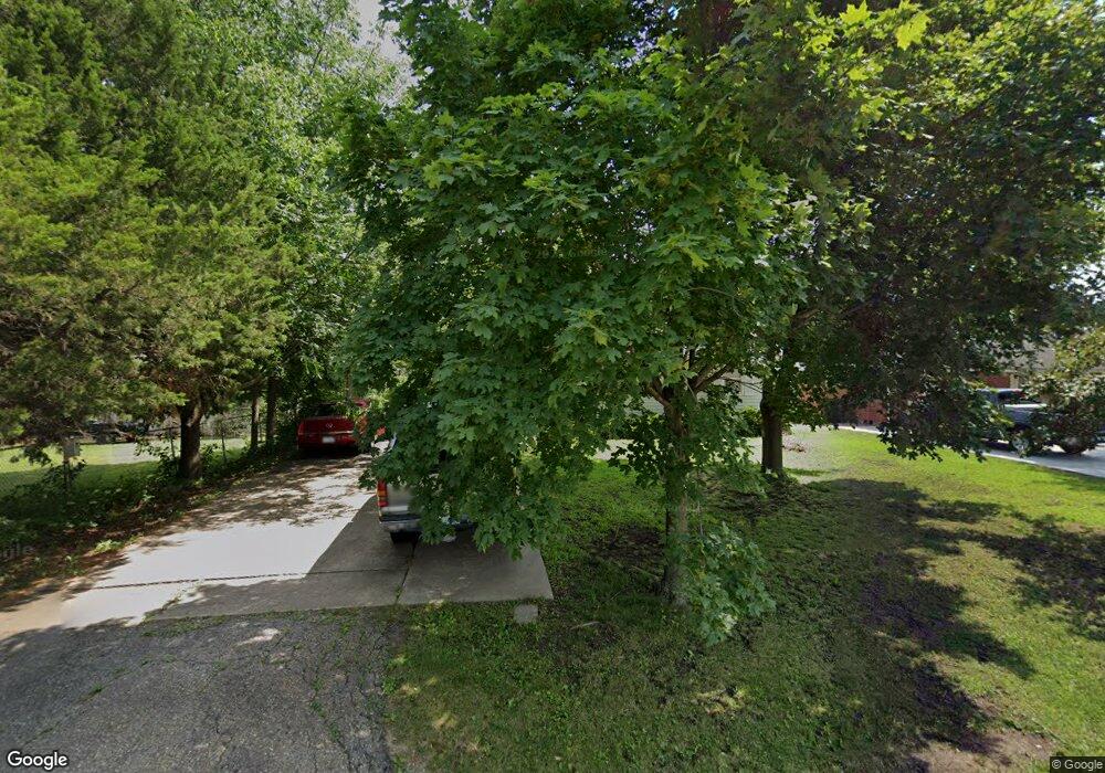 4611 SW 8th Ave, Topeka, KS 66606 - photo 1