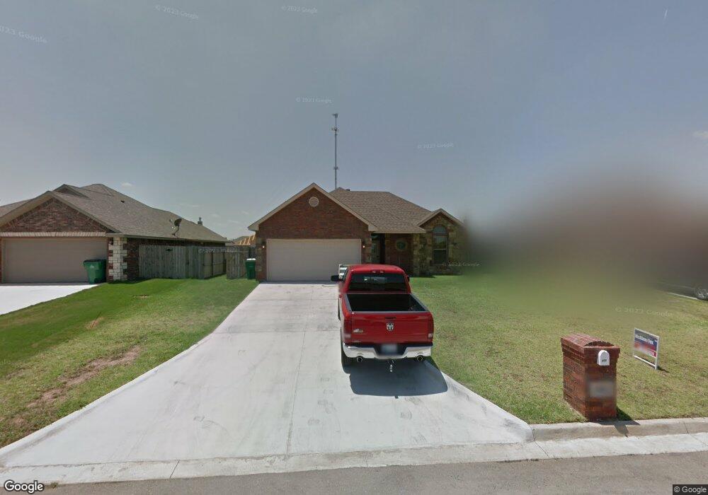 410 N Mountain Meadow Dr, Cache, OK 73527 - photo 1