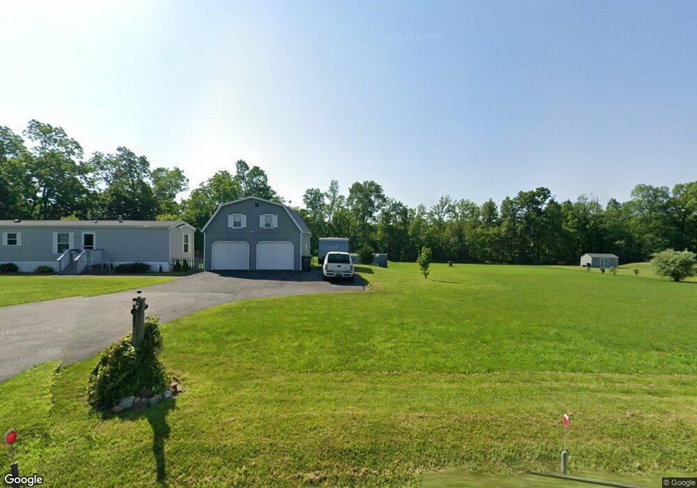 4608 Mountain Rd, Slatington, PA 18080 - photo 1