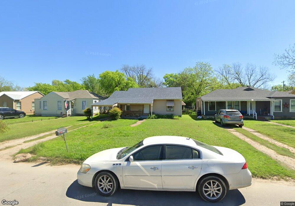 1208 Franklin St, Weatherford, TX 76086 - photo 1