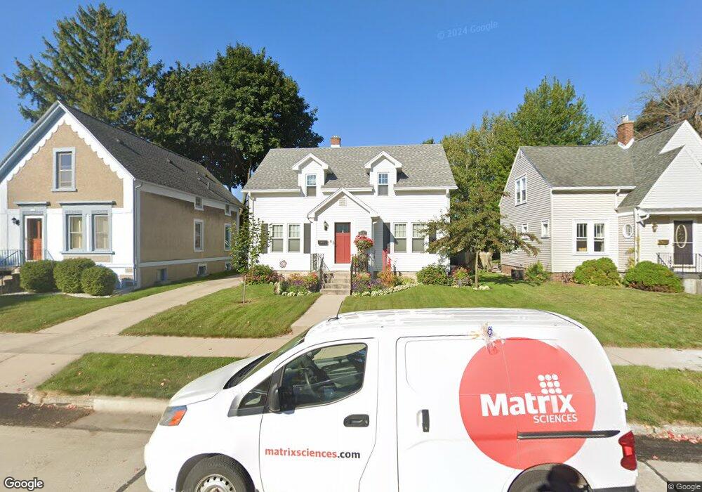 1110 Park Row Blvd, Manitowoc, WI 54220 - photo 1