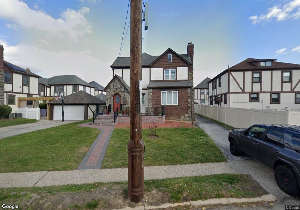 394 Woodmere Blvd, Woodmere, NY 11598 - photo 1