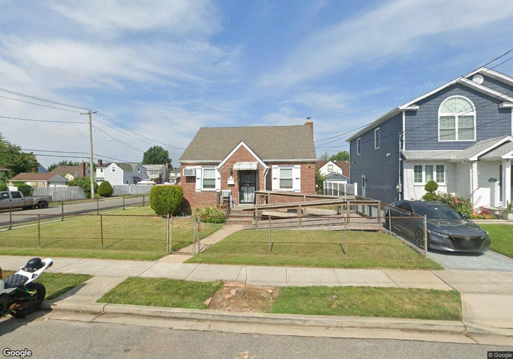 15 Clinton St, Elmont, NY 11003 - photo 1