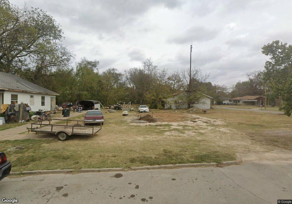 113 E Trent St, Okmulgee, OK 74447 - photo 1