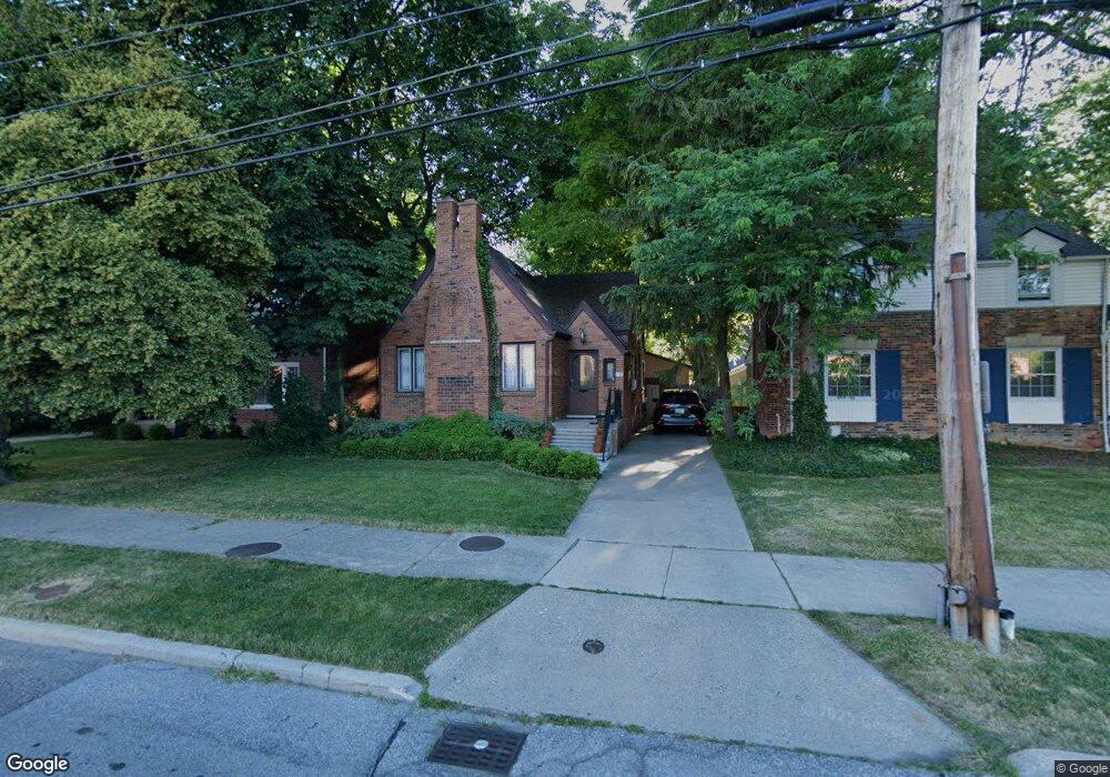 420 Notre Dame St, Grosse Pointe, MI 48230 - photo 1