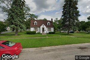 1105 W 8th St, Waterloo, IA 50702
