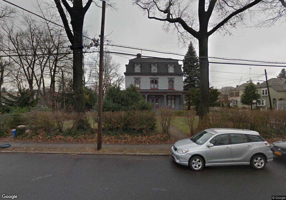 2 Rachel Ct, Staten Island, NY 10310 - photo 1