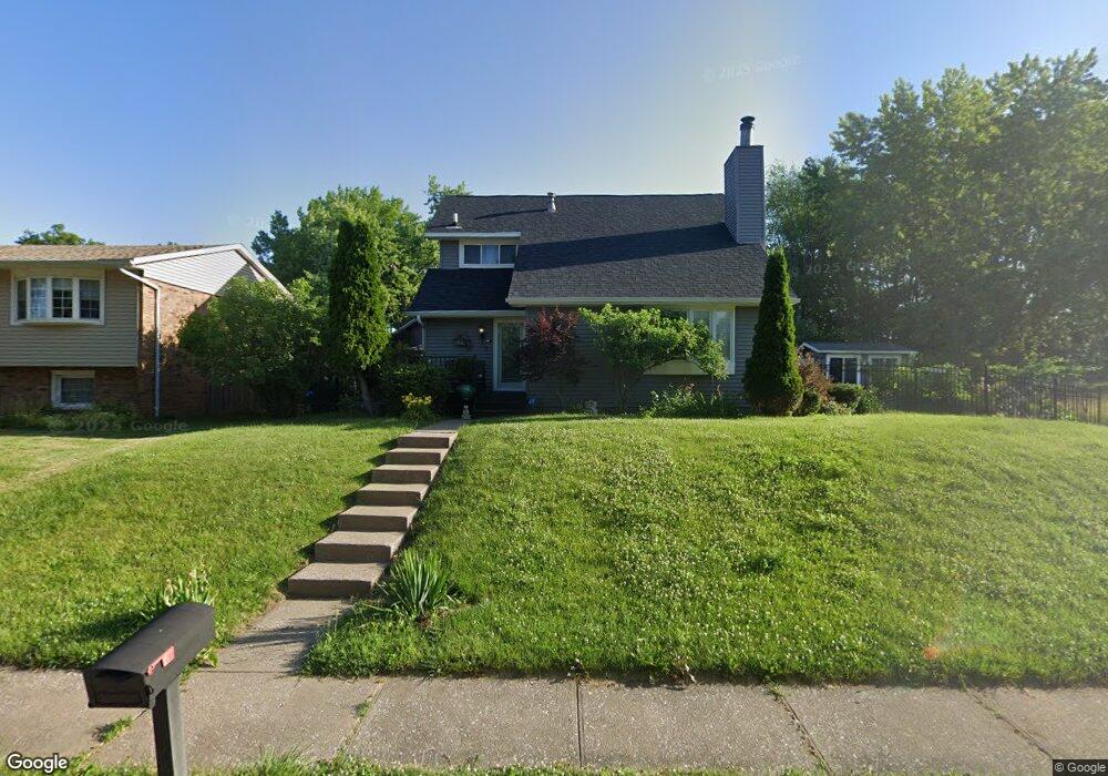 302 W 64th St, Davenport, IA 52806 - photo 1