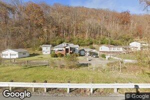 96 Jayber Ln, Delbarton, WV 25670