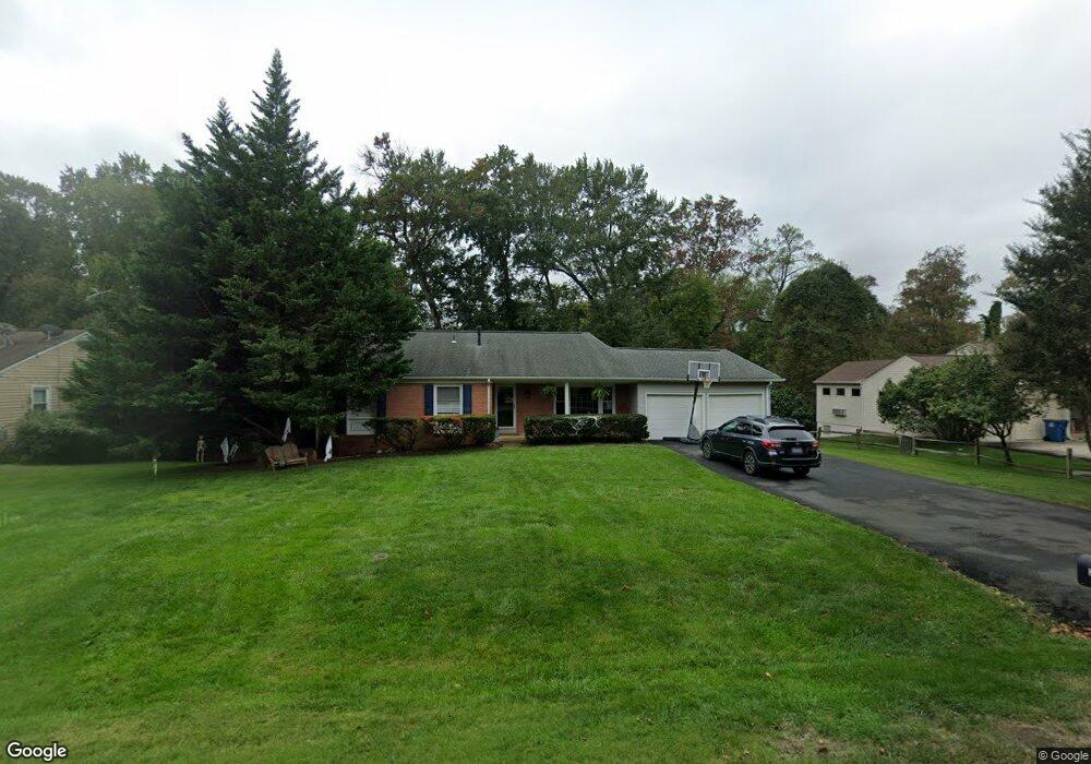 2432 Carey Ln, Vienna, VA 22181 - photo 1