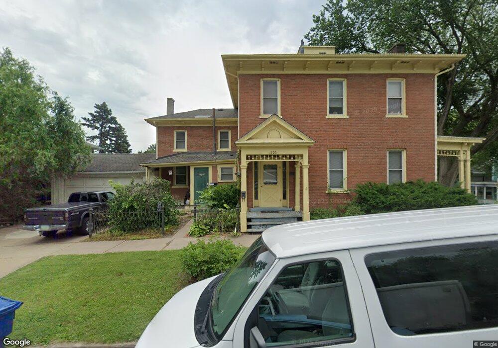 1203 E 9th St, Davenport, IA 52803 - photo 1