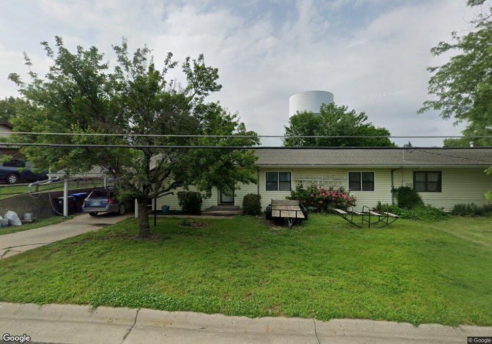 1704 SW 66th St, Topeka, KS 66619 - photo 1