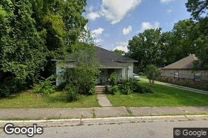 914 W 7th St, Bloomington, IN 47404