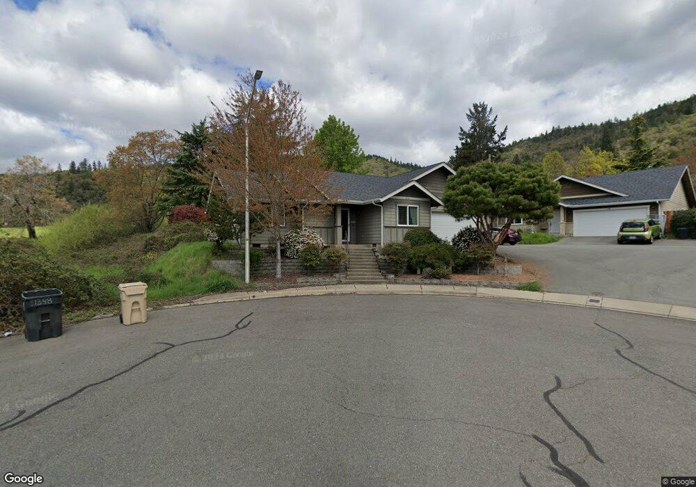 1658 NE Beacon Dr, Grants Pass, OR 97526 - photo 1