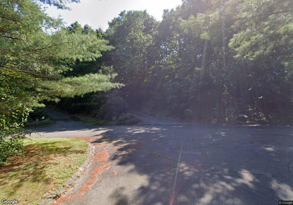 7 Squire Hill, Old Lyme, CT 06371 - photo 1