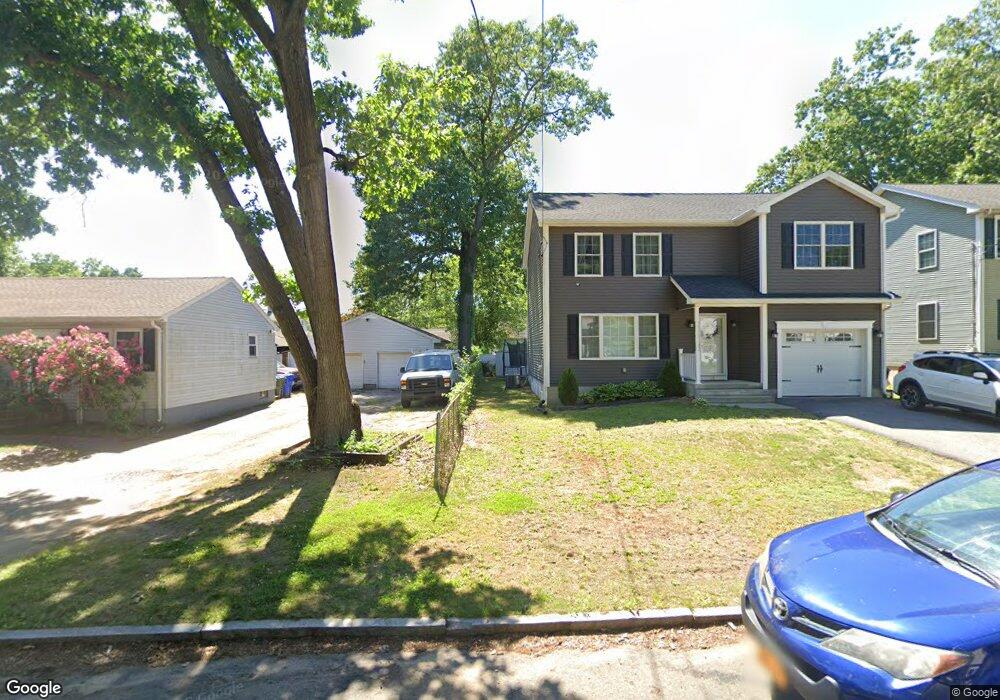 20 Walsh St, Springfield, MA 01109 - photo 1