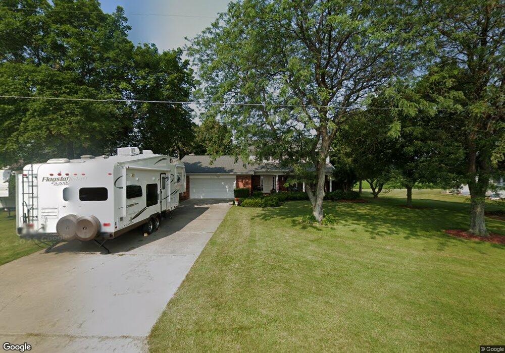 3376 S Reese Rd, Frankenmuth, MI 48734 - photo 1