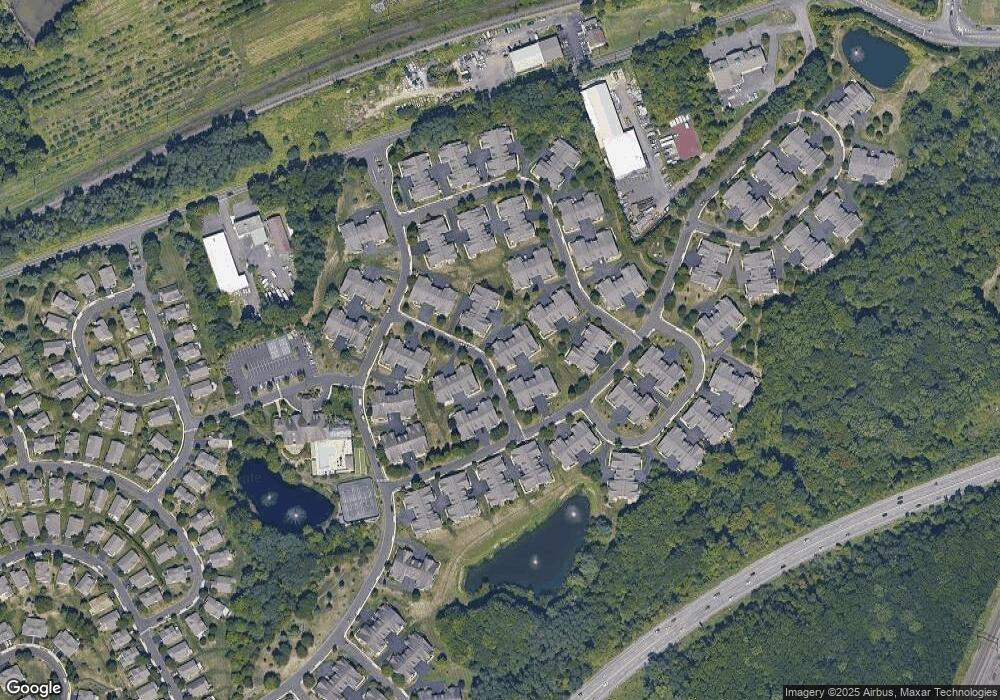 316 Starflower Ln unit V43, Langhorne, PA 19047 - photo 1