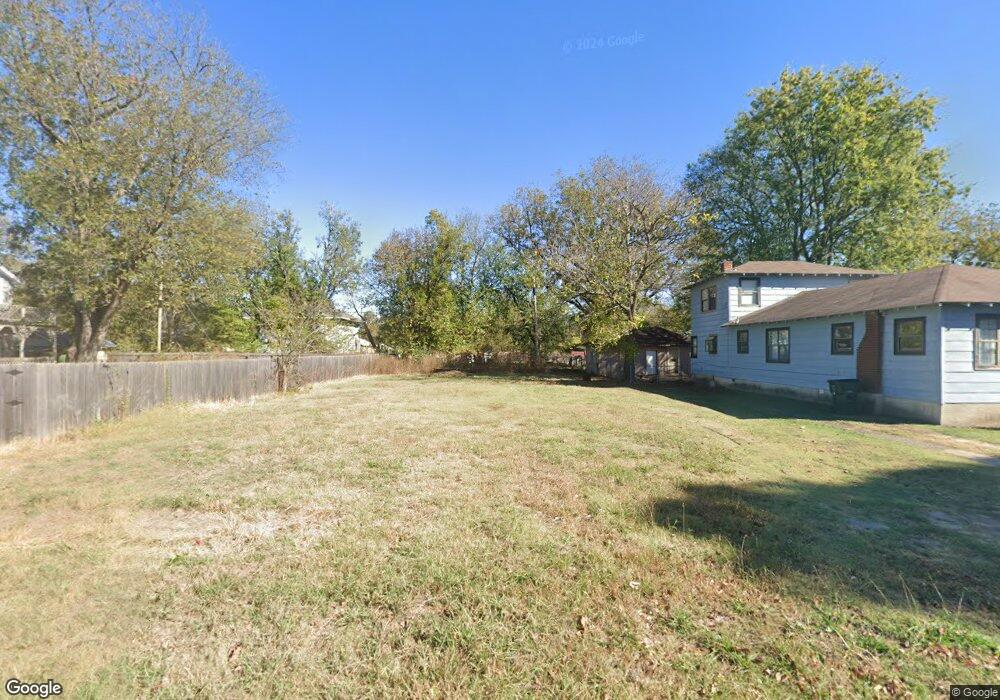 701 N Griffin, Okmulgee, OK 74447 - photo 1