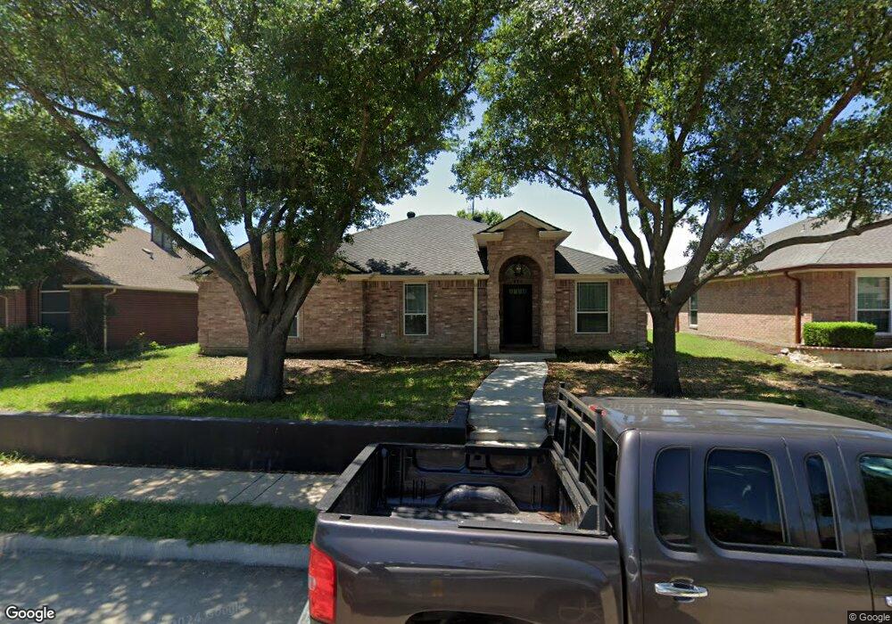 425 N Winding Oaks Dr, Wylie, TX 75098 - photo 1