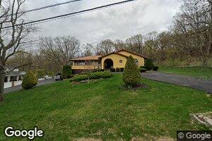 37 Fordham Rd, Dupont, PA 18510