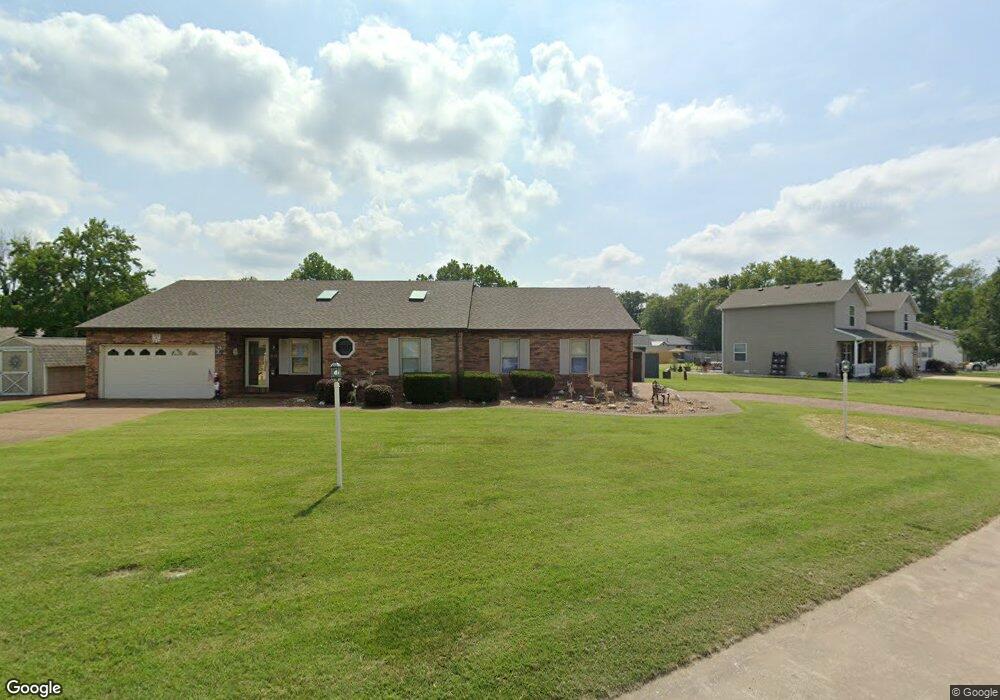 18 Melvin Dr, Granite City, IL 62040 - photo 1