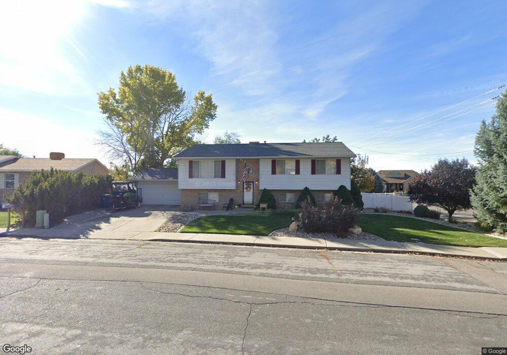 1520 E Murdock Dr, Pleasant Grove, UT 84062 - photo 1