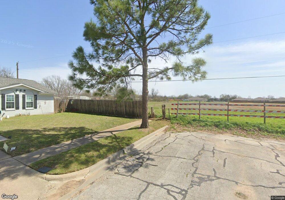 1416 Holly St, Cleburne, TX 76033 - photo 1