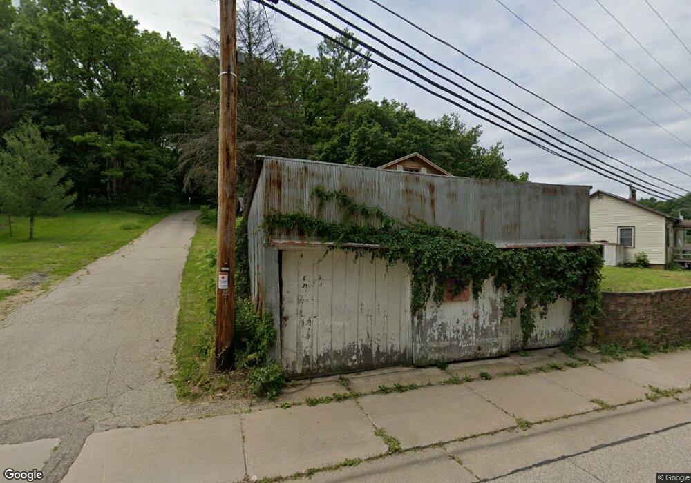 107 East St, Potosi, WI 53820 - photo 1