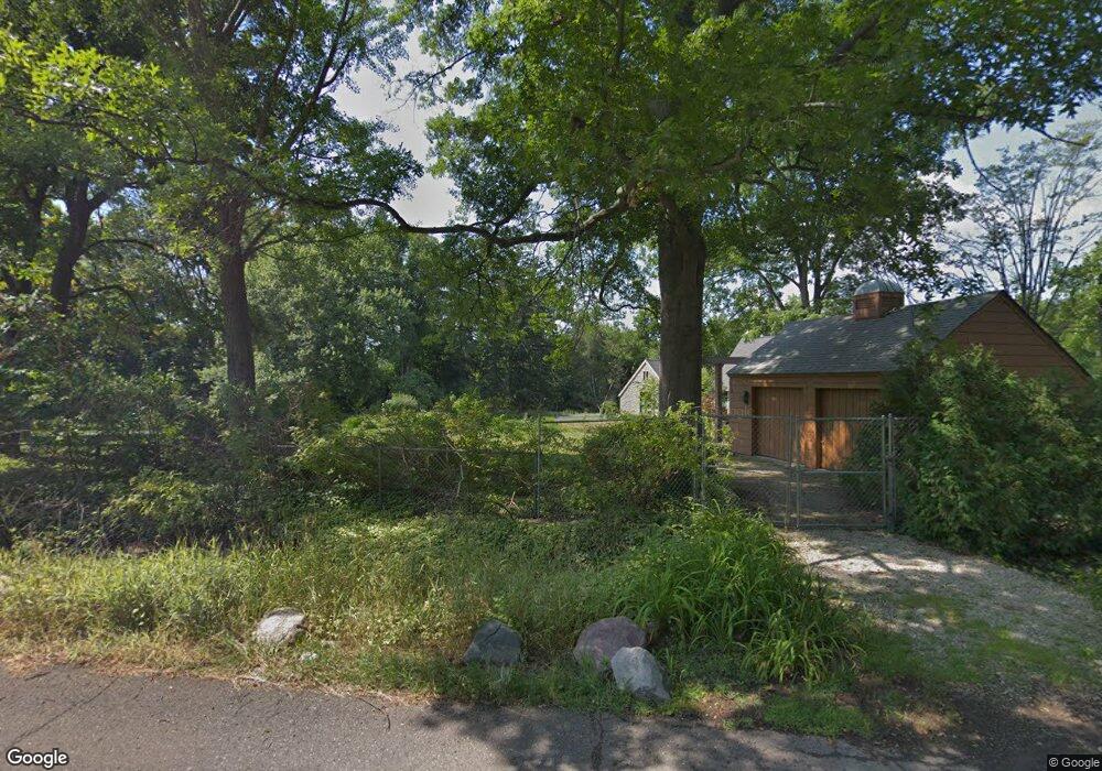 4555 Private Lake Dr, Bloomfield Hills, MI 48301 - photo 1