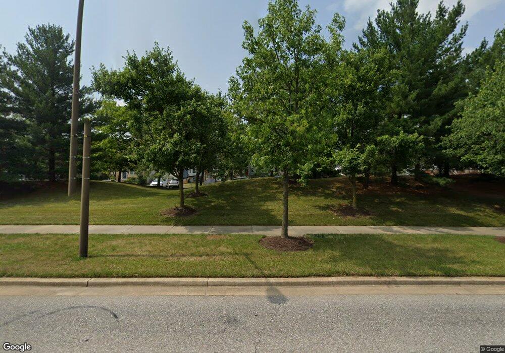 8704 Pine Meadows Dr, Odenton, MD 21113 - photo 1