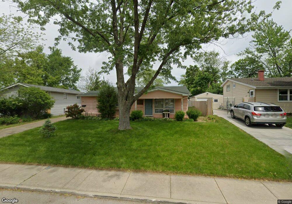 1211 Sacramento Dr, Carpentersville, IL 60110 - photo 1