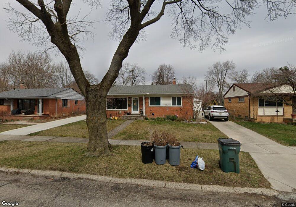 1062 W Stephen Ave, Clawson, MI 48017 - photo 1