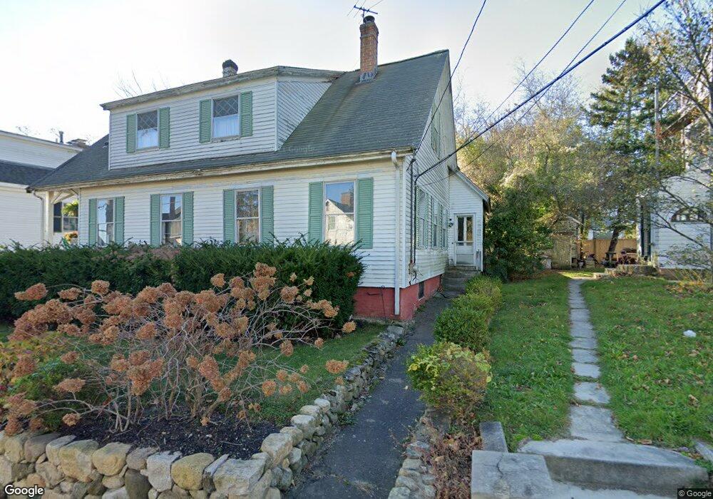 18 Spring St, Vineyard Haven, MA 02568 - photo 1