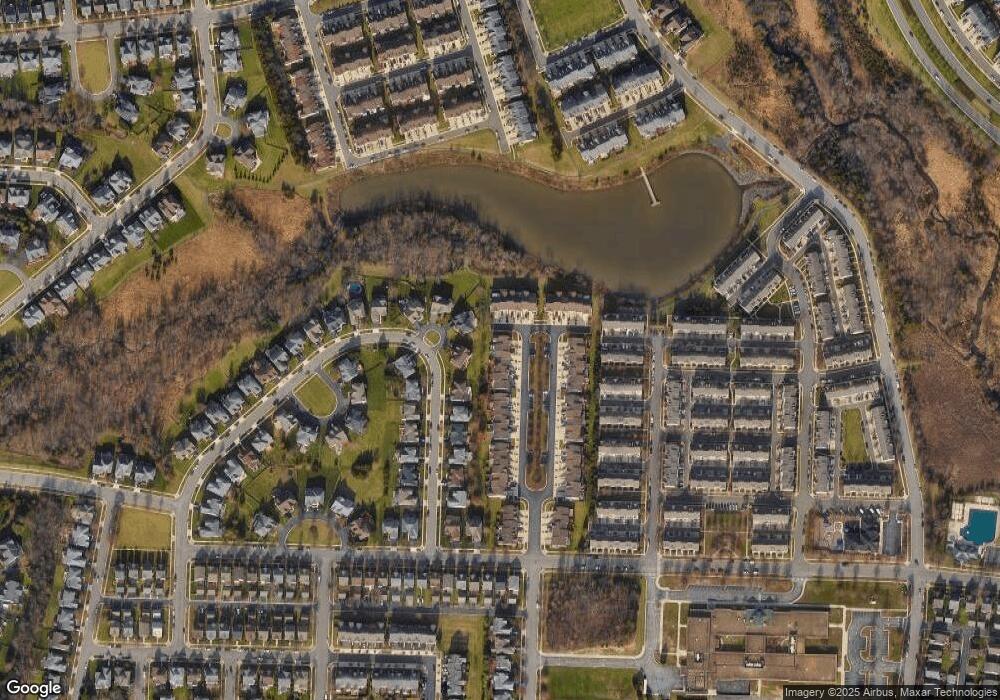 25292 Mcintyre Square, Chantilly, VA 20152 - photo 1