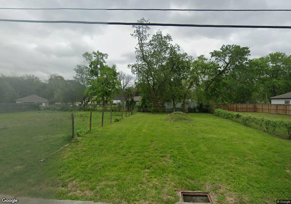 6506 Radcliffe St, Houston, TX 77091 - photo 1