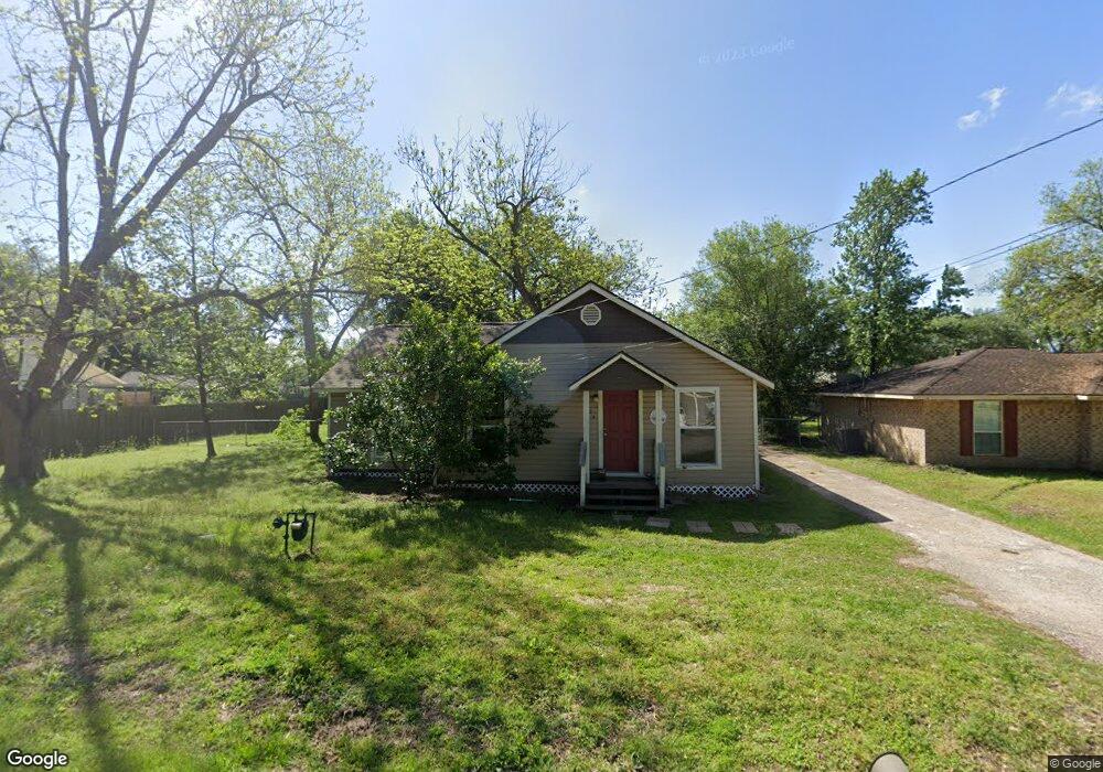 609 Kane St, Tomball, TX 77375 - photo 1