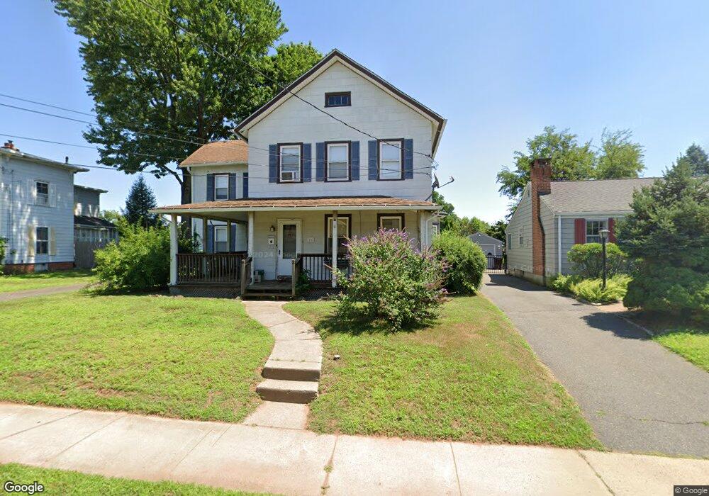 16 Grove St, West Hartford, CT 06110 - photo 1