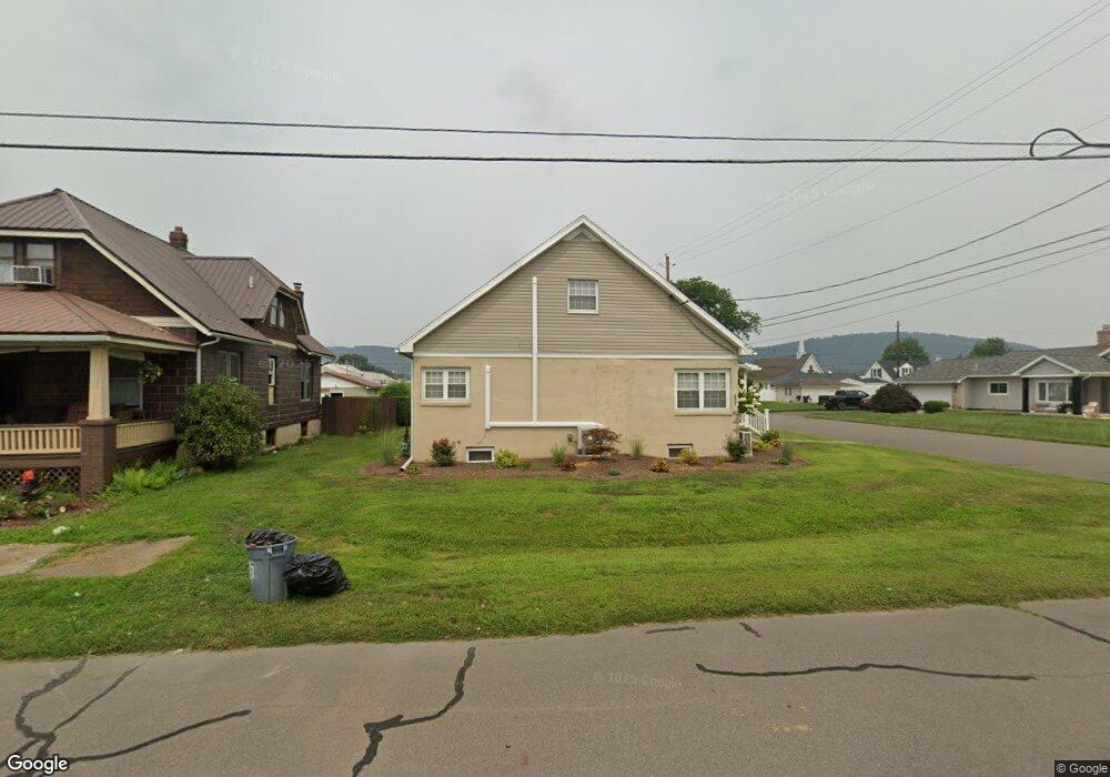 637 E 4th St, Berwick, PA 18603 - photo 1