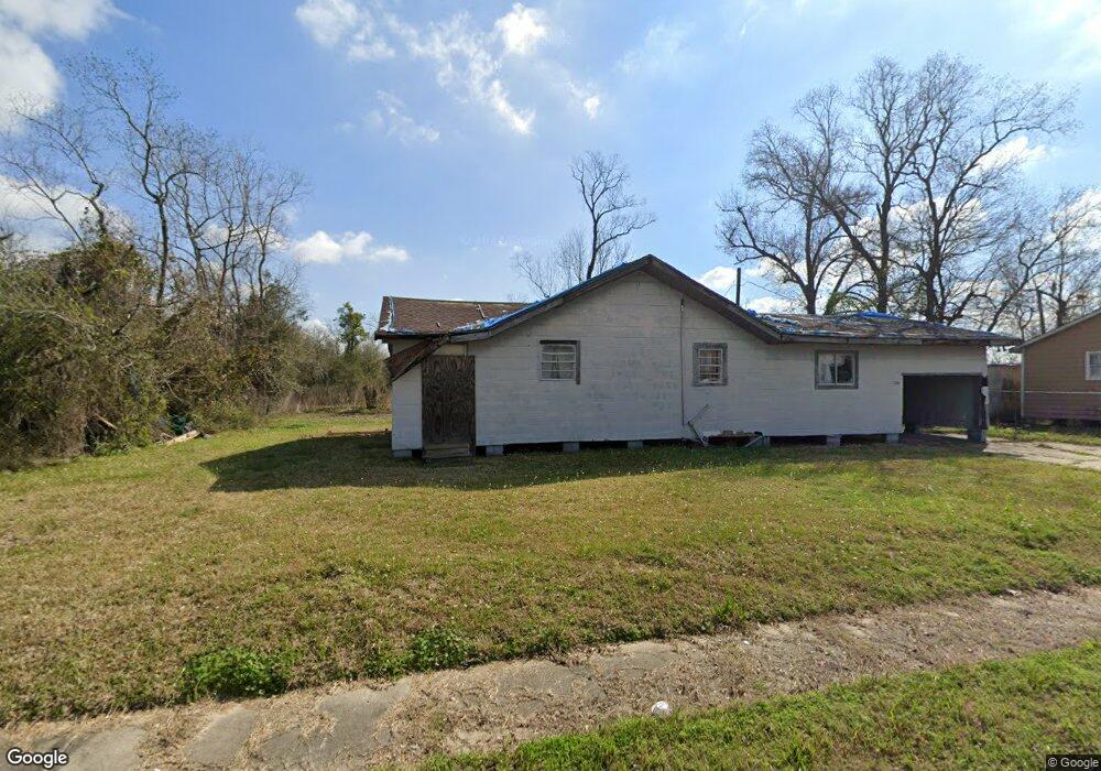 1330 N Shattuck St, Lake Charles, LA 70601 - photo 1